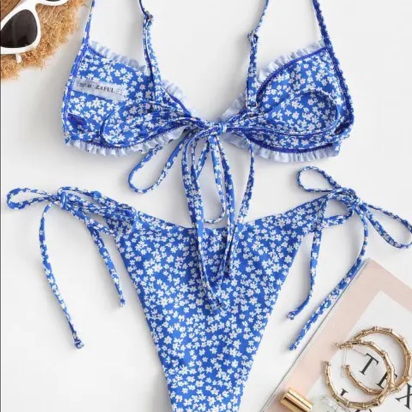 Floral tie front string bikini - Picture 5 of 10